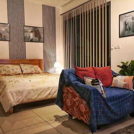 Colour-Theme Designed, Private Studio Home, Cybersquare 27B Cyberjaya, Flexihome-My エクステリア 写真