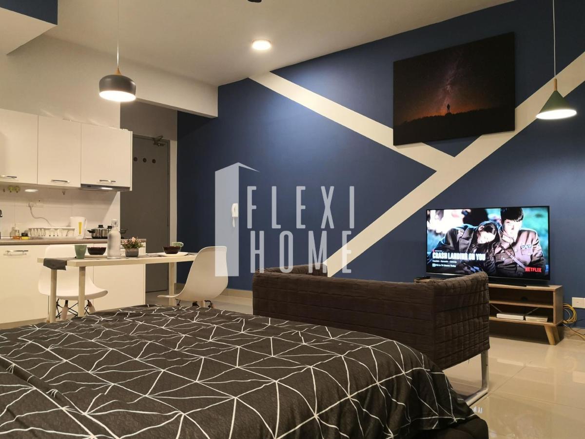 Colour-Theme Designed, Private Studio Home, Cybersquare 27B Cyberjaya, Flexihome-My エクステリア 写真