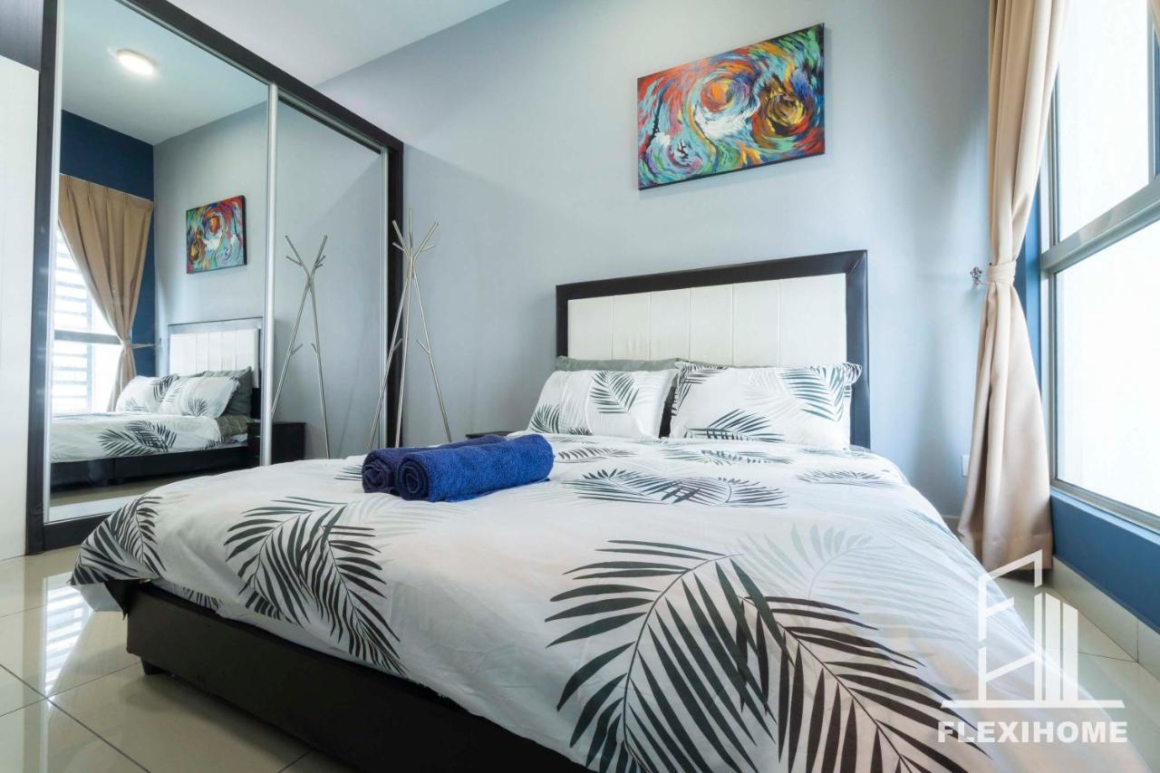 Colour-Theme Designed, Private Studio Home, Cybersquare 27B Cyberjaya, Flexihome-My エクステリア 写真