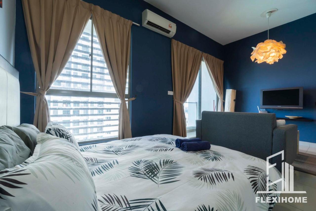 Colour-Theme Designed, Private Studio Home, Cybersquare 27B Cyberjaya, Flexihome-My エクステリア 写真