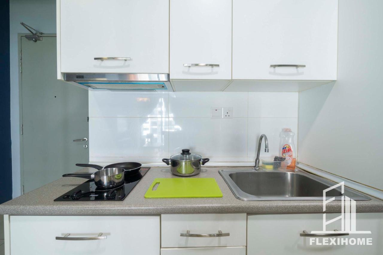Colour-Theme Designed, Private Studio Home, Cybersquare 27B Cyberjaya, Flexihome-My エクステリア 写真
