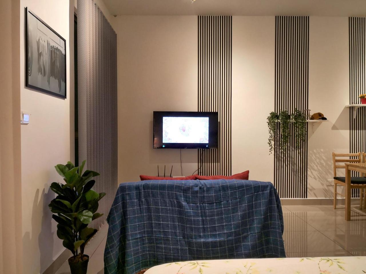 Colour-Theme Designed, Private Studio Home, Cybersquare 27B Cyberjaya, Flexihome-My エクステリア 写真