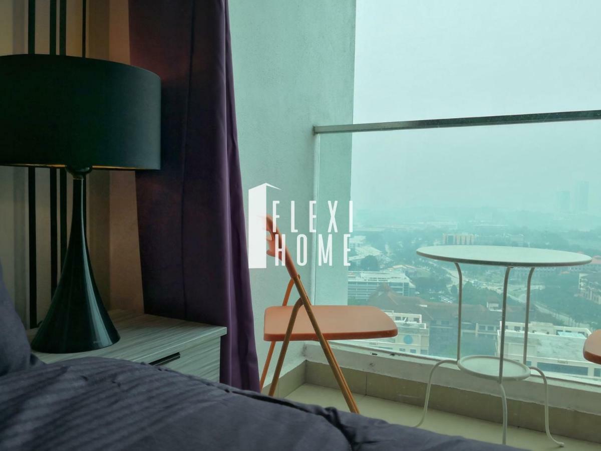 Colour-Theme Designed, Private Studio Home, Cybersquare 27B Cyberjaya, Flexihome-My エクステリア 写真